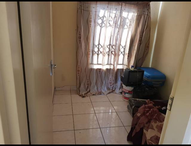 2 BEDROOM HOUSE SOLD IN SOSHANGUVE VV